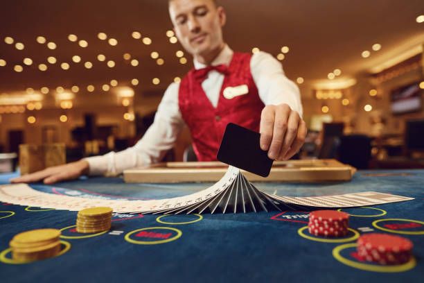 Muốn làm một người chia bài trong casino cần yếu tố gì